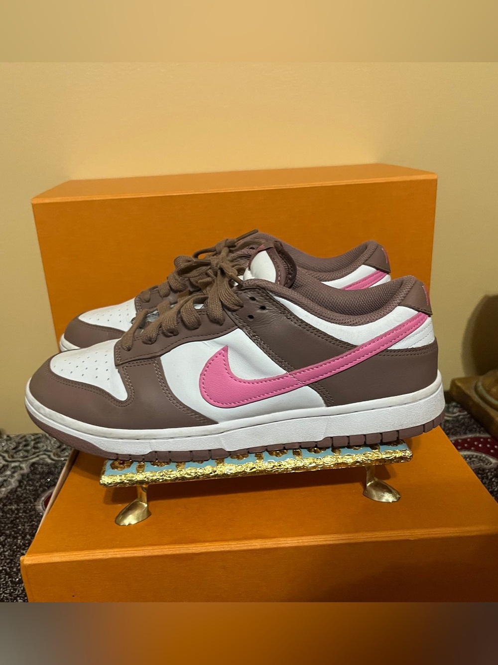 Nike Dunk Low Women’s Leather Lace-Up Sneakers Smokey Mauve Pink FZ3611-208-SZ11